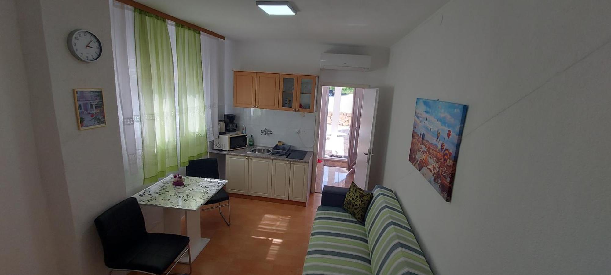 Lägenhet Ema & Sea Apartment's With Free Private Parking