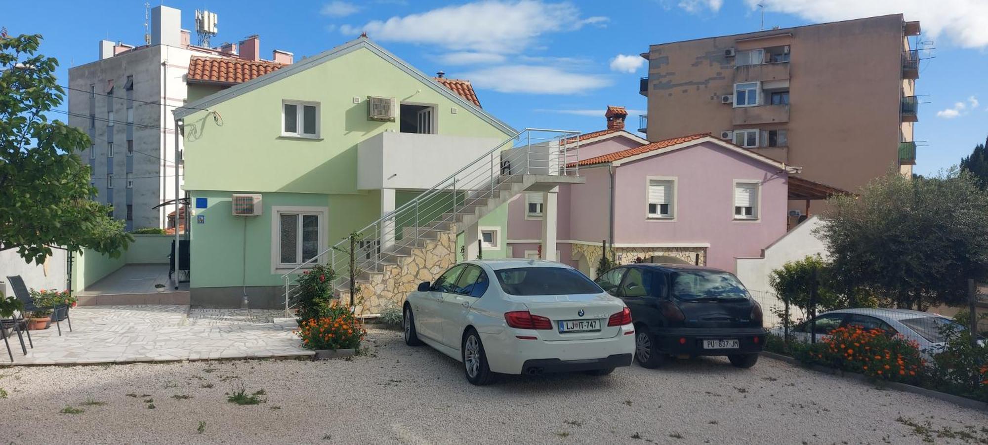 Apartment Ema & Sea Apartment's With Free Private Parking