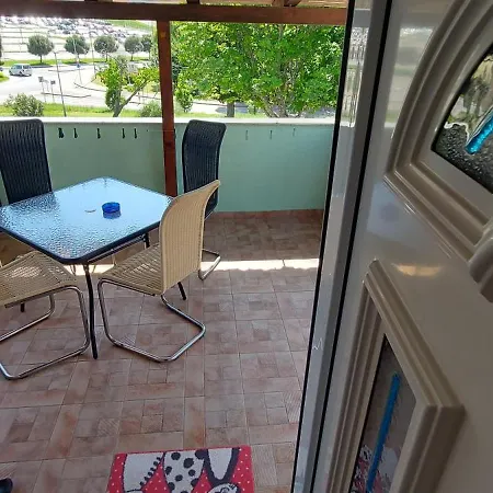 Ema & Sea Apartment'S With Free Private Parking Pula Exterior photo