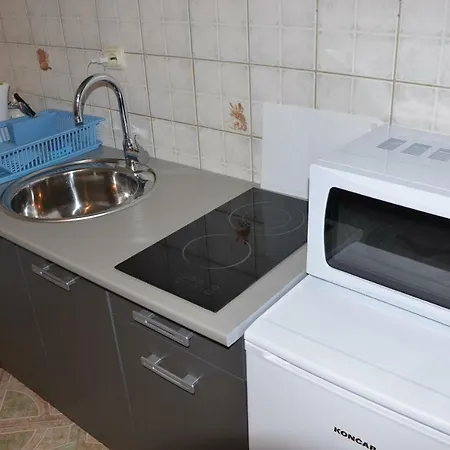 Ema & Sea Apartment'S With Free Private Parking Pula Exterior photo