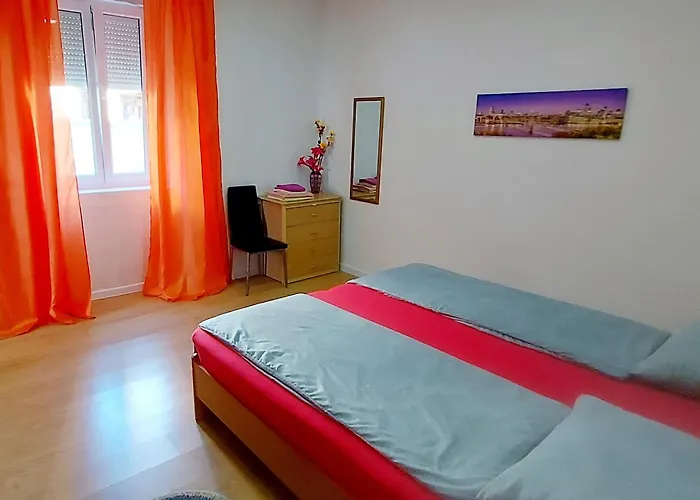 Ema & Sea Apartment\'S With Free Private Parking