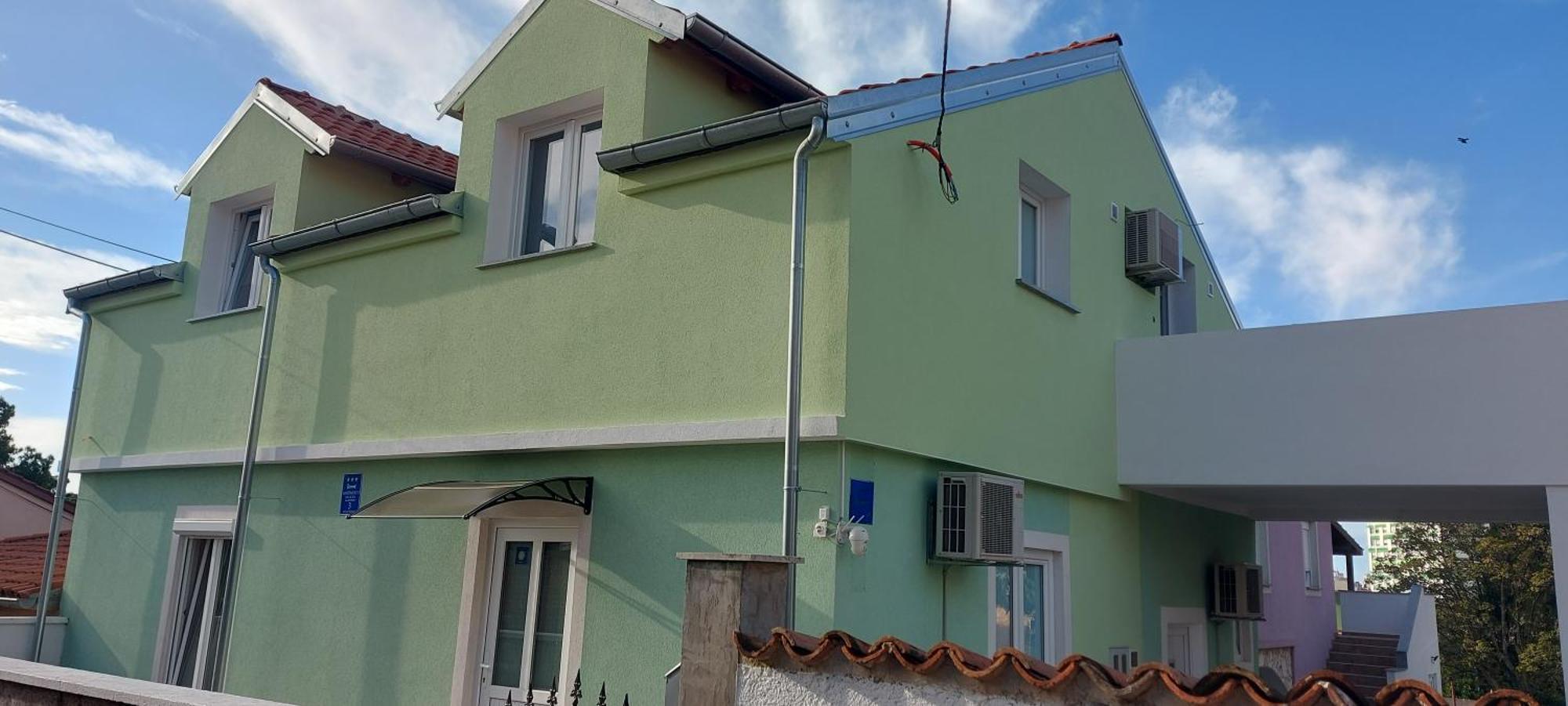 Ema & Sea Apartment's With Free Private Parking Pula
