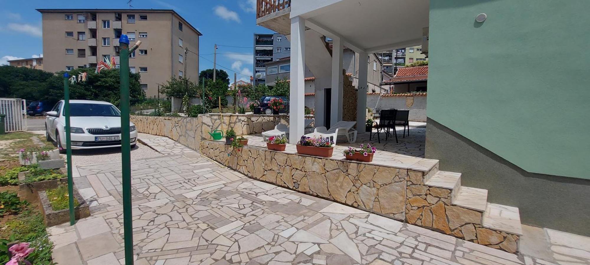 Ema & Sea Apartment's With Free Private Parking * Pula