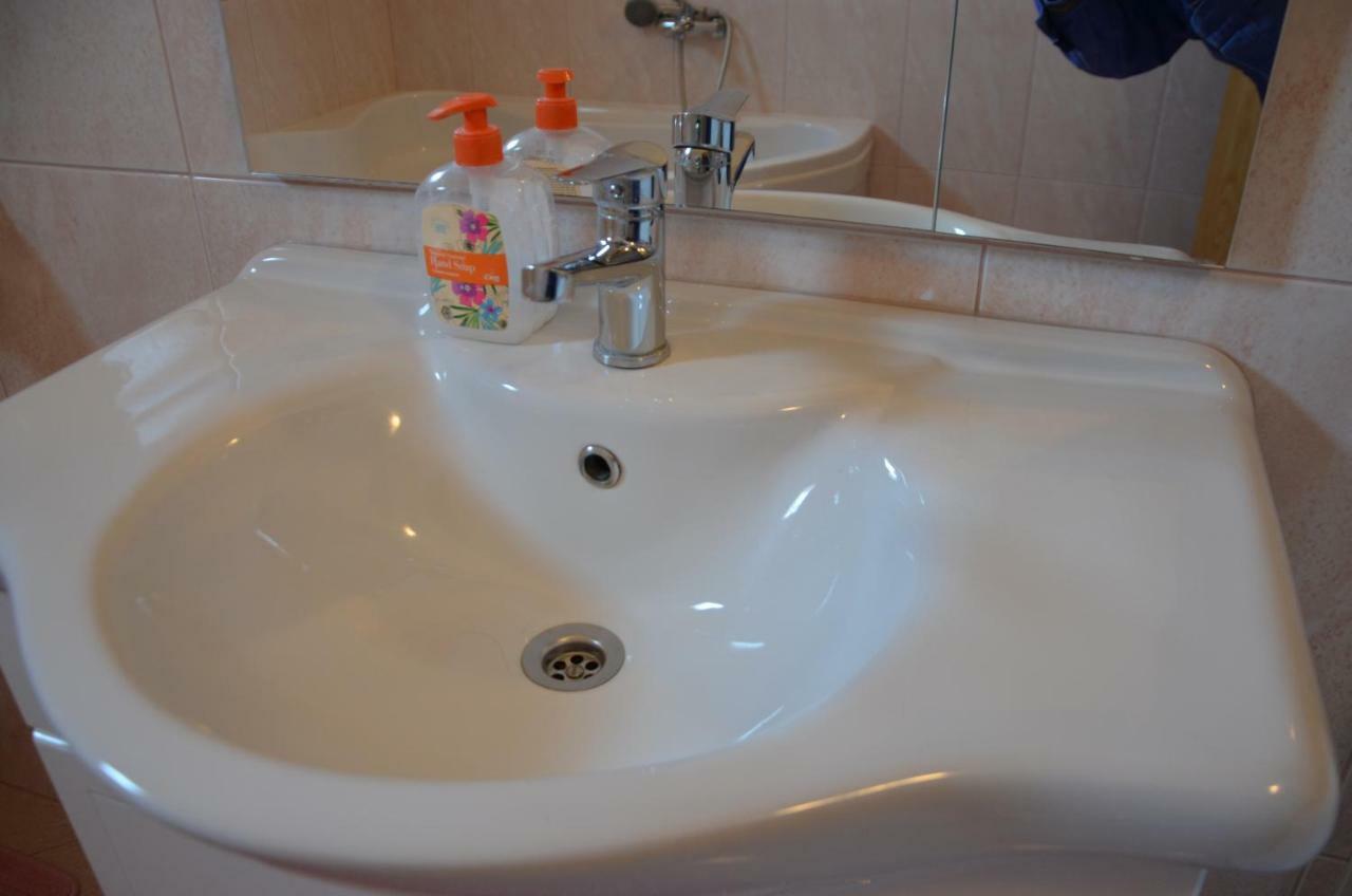 Ema & Sea Apartment's With Free Private Parking Apartment *